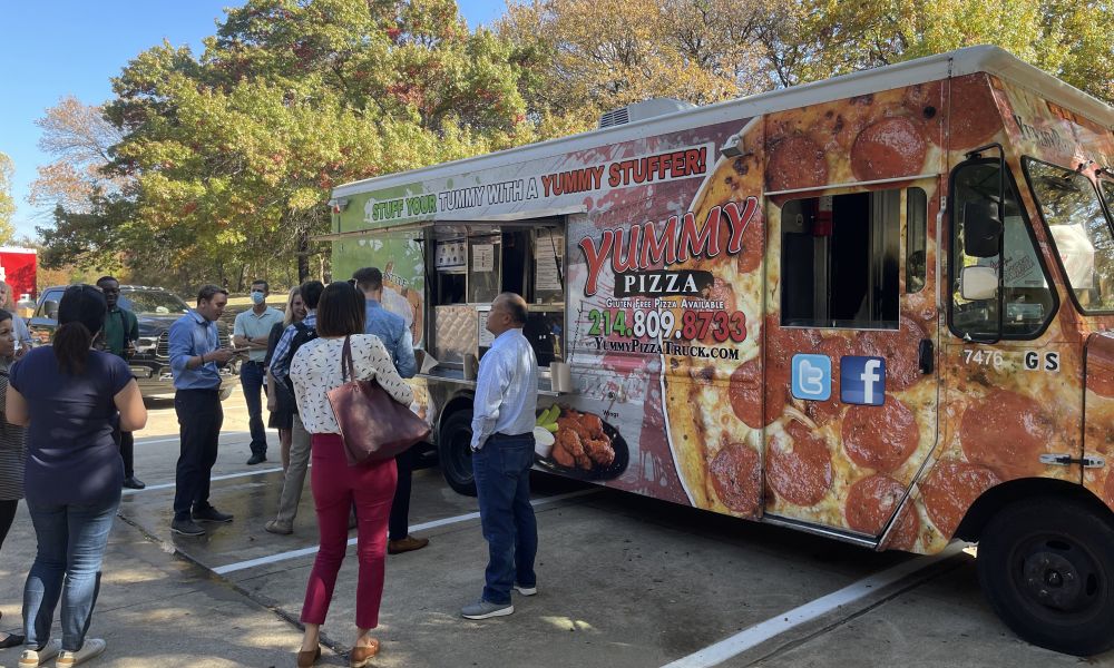 Yummy Pizza Truck