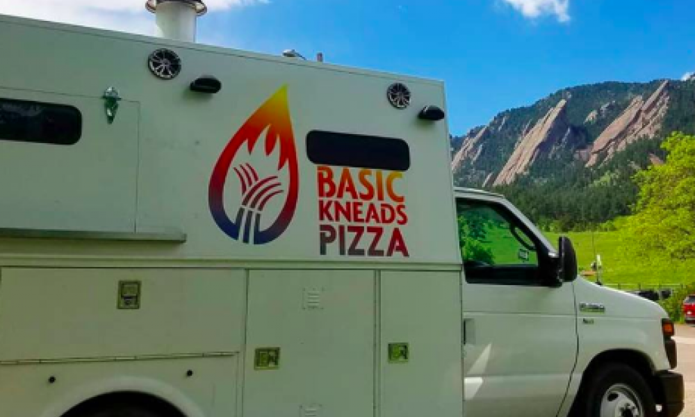 Basic Kneads Pizza