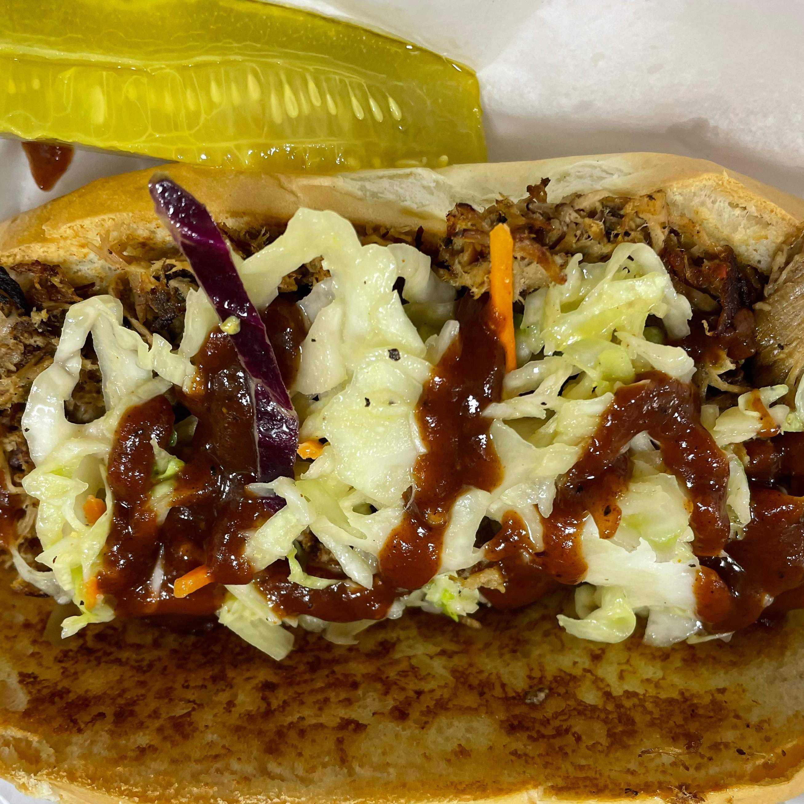 Pulled pork sandwich 