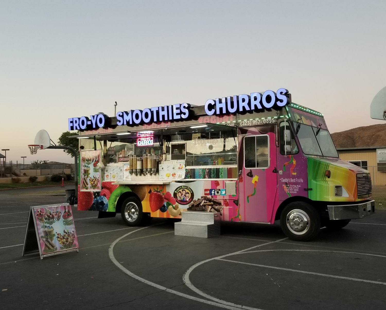 Daddy's Best FroYo Truck