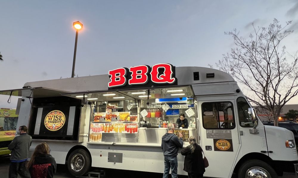 WISE BARBECUE TRUCK - TEXAS BBQ