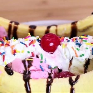 BANANA SPLIT