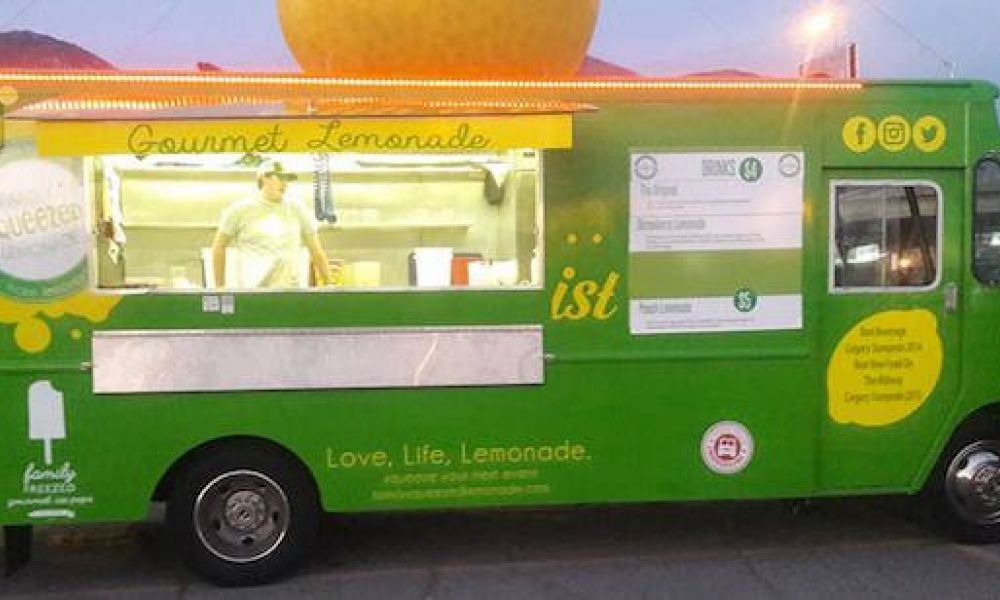 Family Squeezed Lemonade